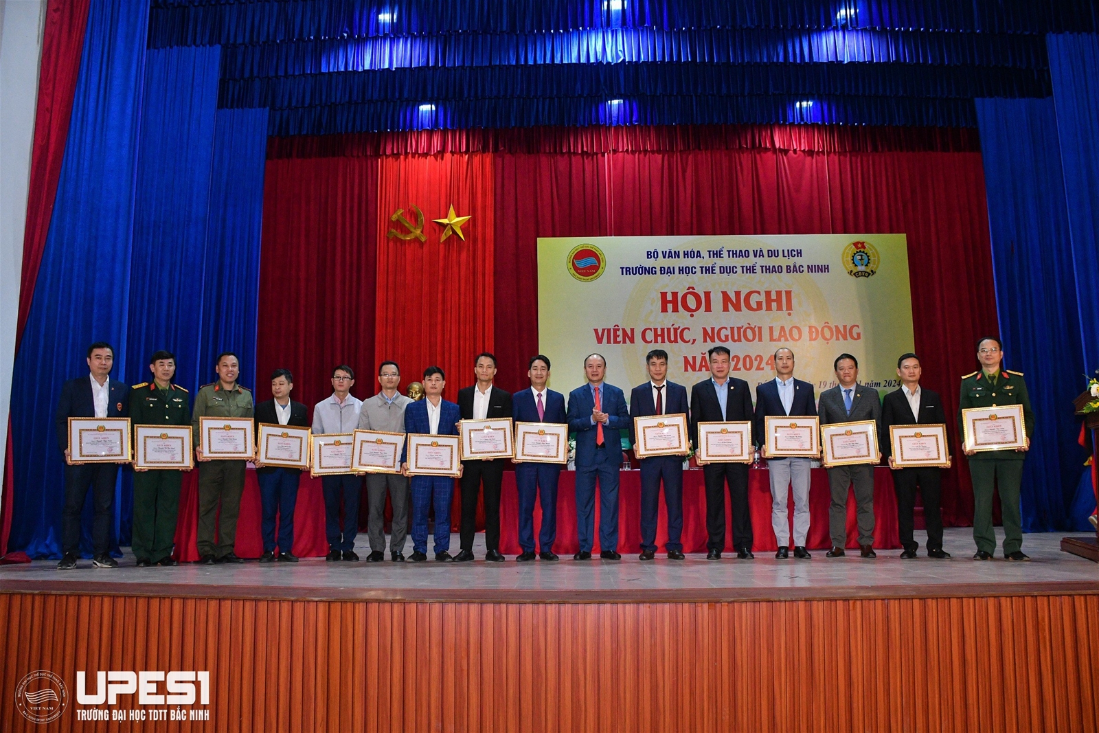 Trường Đại học TDTT Bắc Ninh tổ chức thành công Hội nghị viên chức, người năm 2024