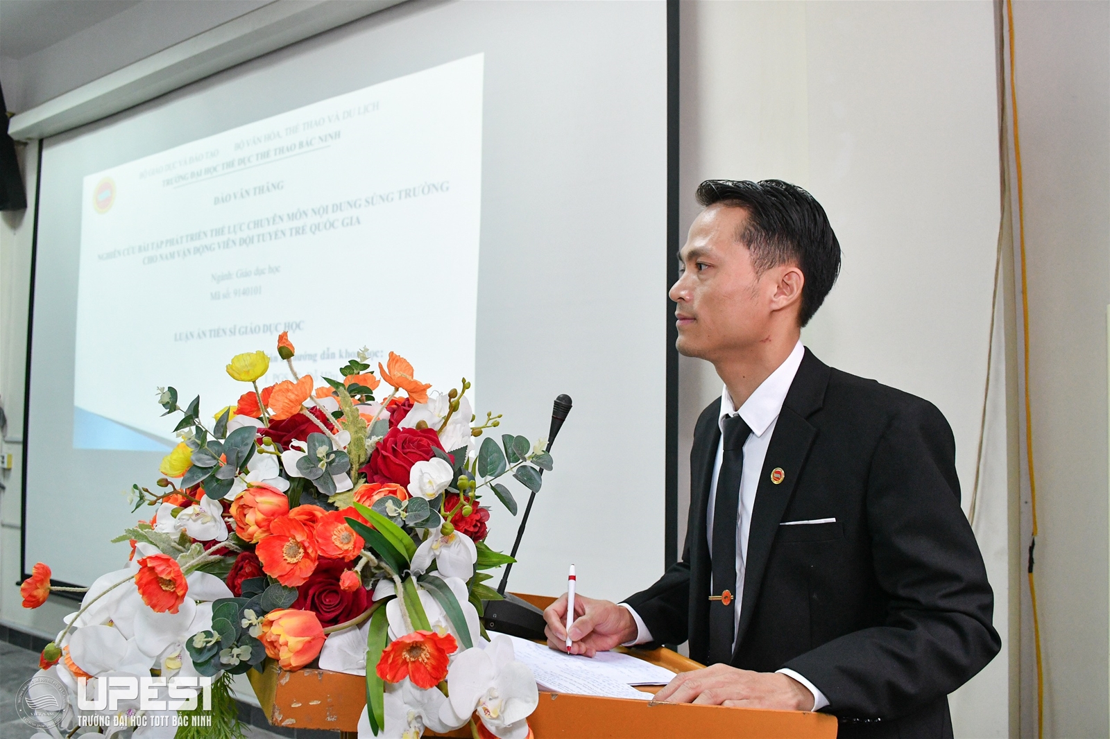 NCS Đào Văn Thăng đã bảo vệ thành công luận án Tiến sỹ cấp cơ sở