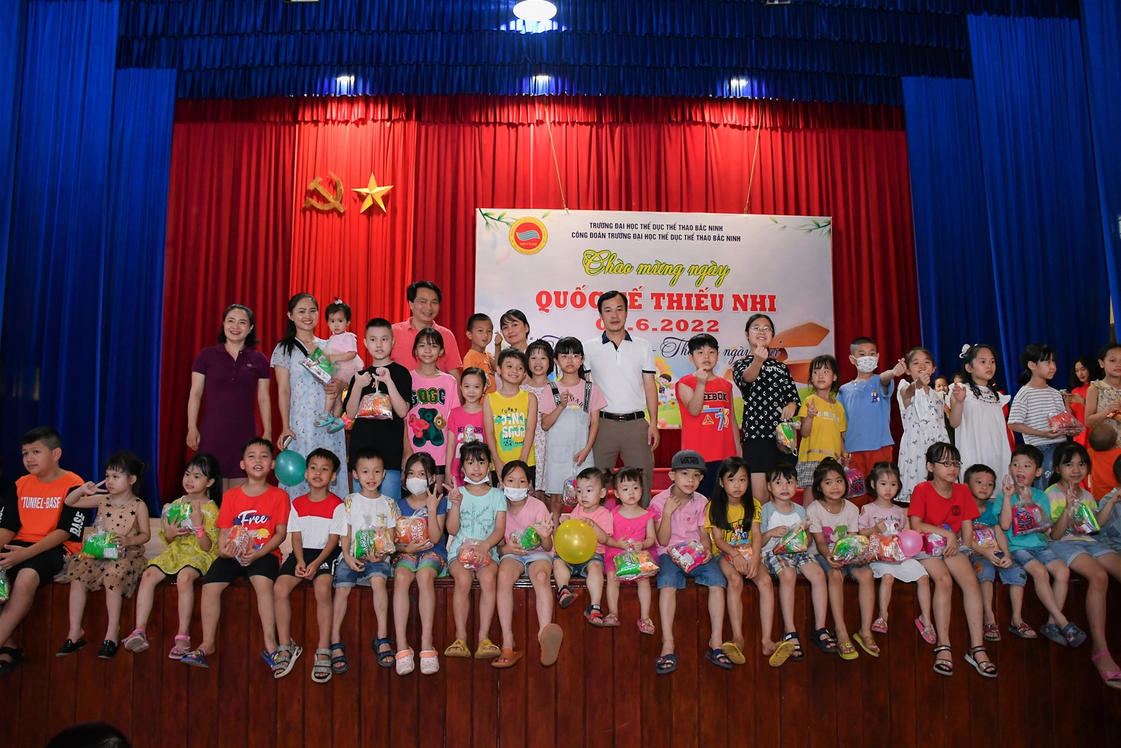 Trường Đại học TDTT Bắc Ninh tổ chức vui tết thiếu nhi 1-6 cho con em cán bộ, giáo viên