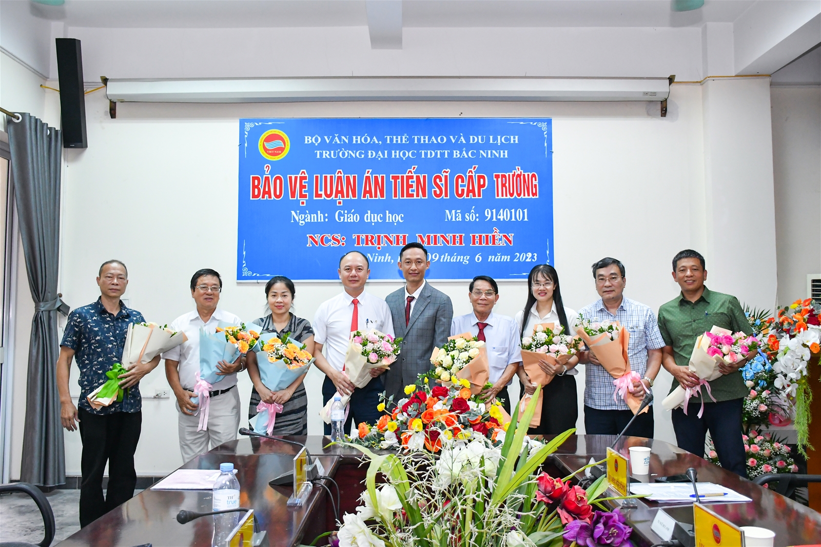 NCS Trịnh Minh Hiền bảo vệ thành công luận án tiến sĩ cấp Trường