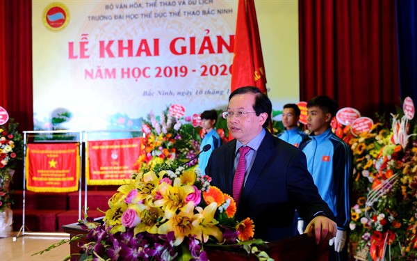 Thứ trưởng Tạ Quang Đông dự lễ Khai giảng năm học mới tại Trường Đại học TDTT Bắc Ninh