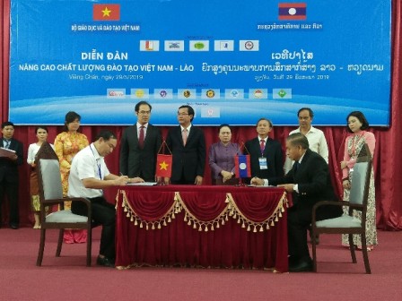 Trường Đại học TDTT Bắc Ninh tham gia “Diễn đàn nâng cao chất lượng đào tạo Việt Nam – Lào”, Triển lãm giáo dục đại học Việt Nam – Lào 2019 và ký kết hợp tác với Đại học Quốc gia Lào