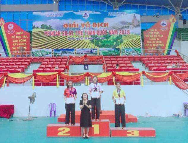 Lễ bế giảng năm học 2011 – 2012 Trường Phổ thông Năng Khiếu Olympic.