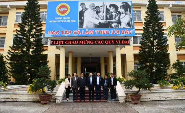 Hội nghị giao lưu học sinh, sinh viên, vận động viên tiêu biểu dân tộc thiểu số các cơ sở đào tạo trực thuộc Bộ