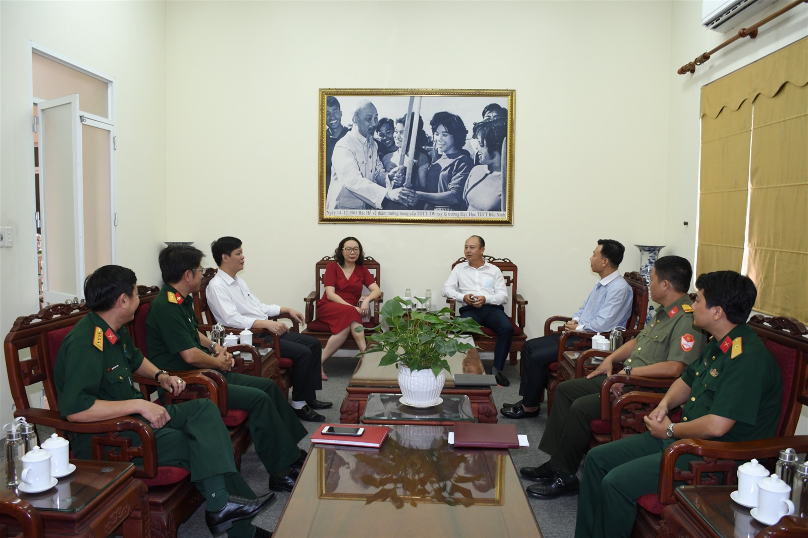 Đoàn cán bộ Trường Đại học Văn Hóa Hà Nội sang thăm và làm việc với Nhà trường