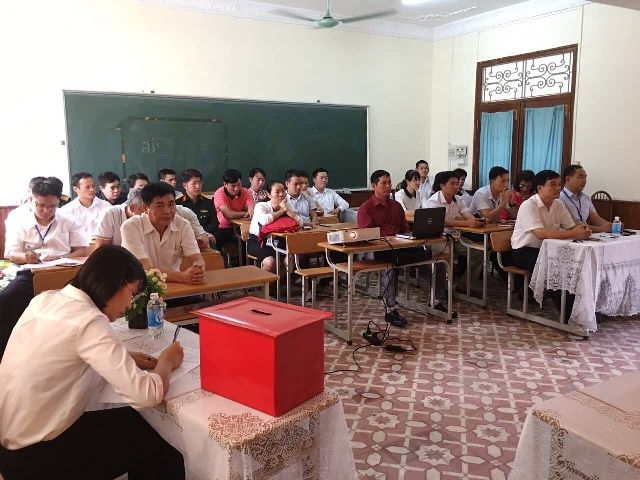 Bảo vệ luận văn cao học khóa 24 niên khóa 2015-2017