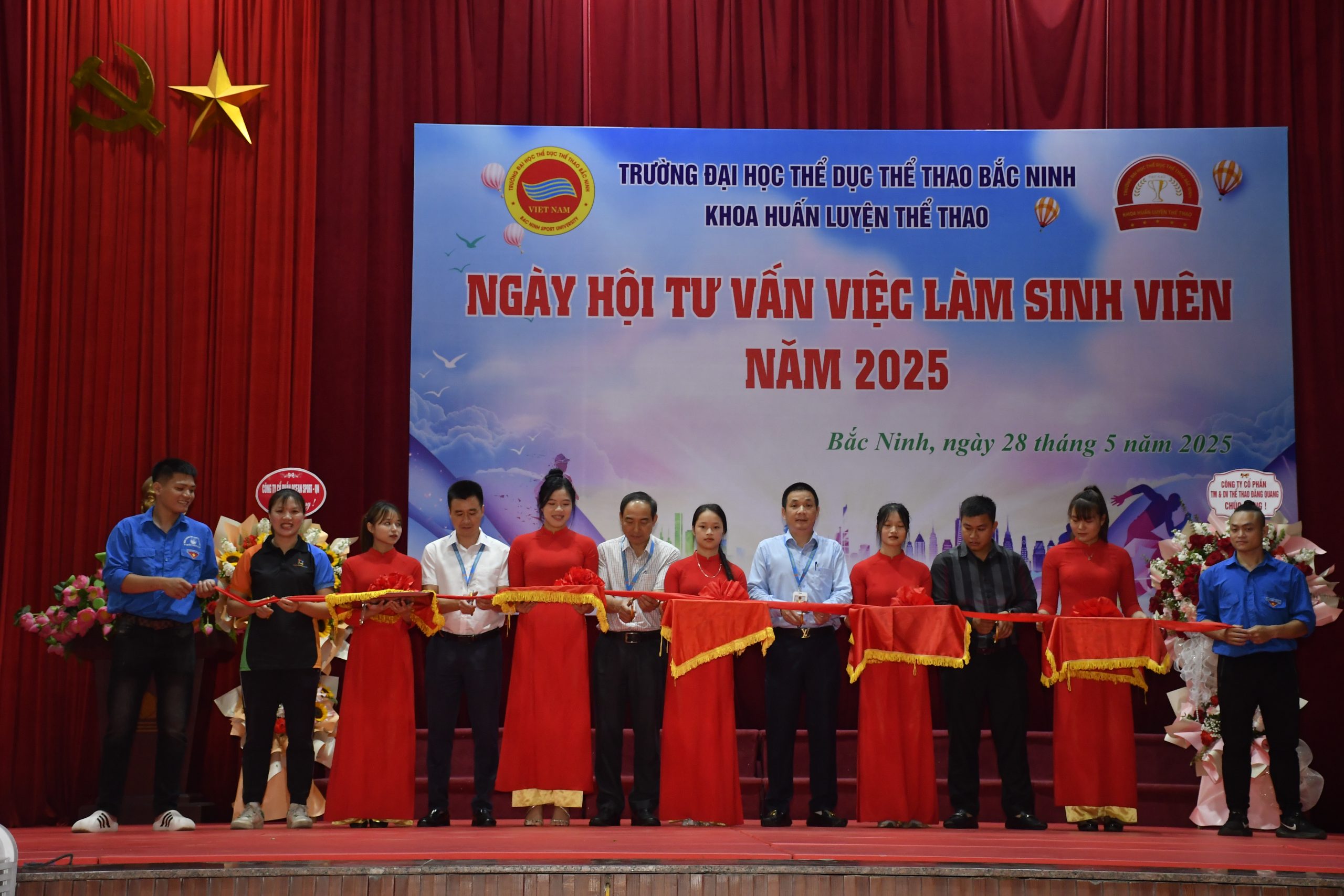 Ngày hội tư vấn việc làm sinh viên Khoa Huấn luyện thể thao năm 2025 Trường Đại học TDTT Bắc Ninh