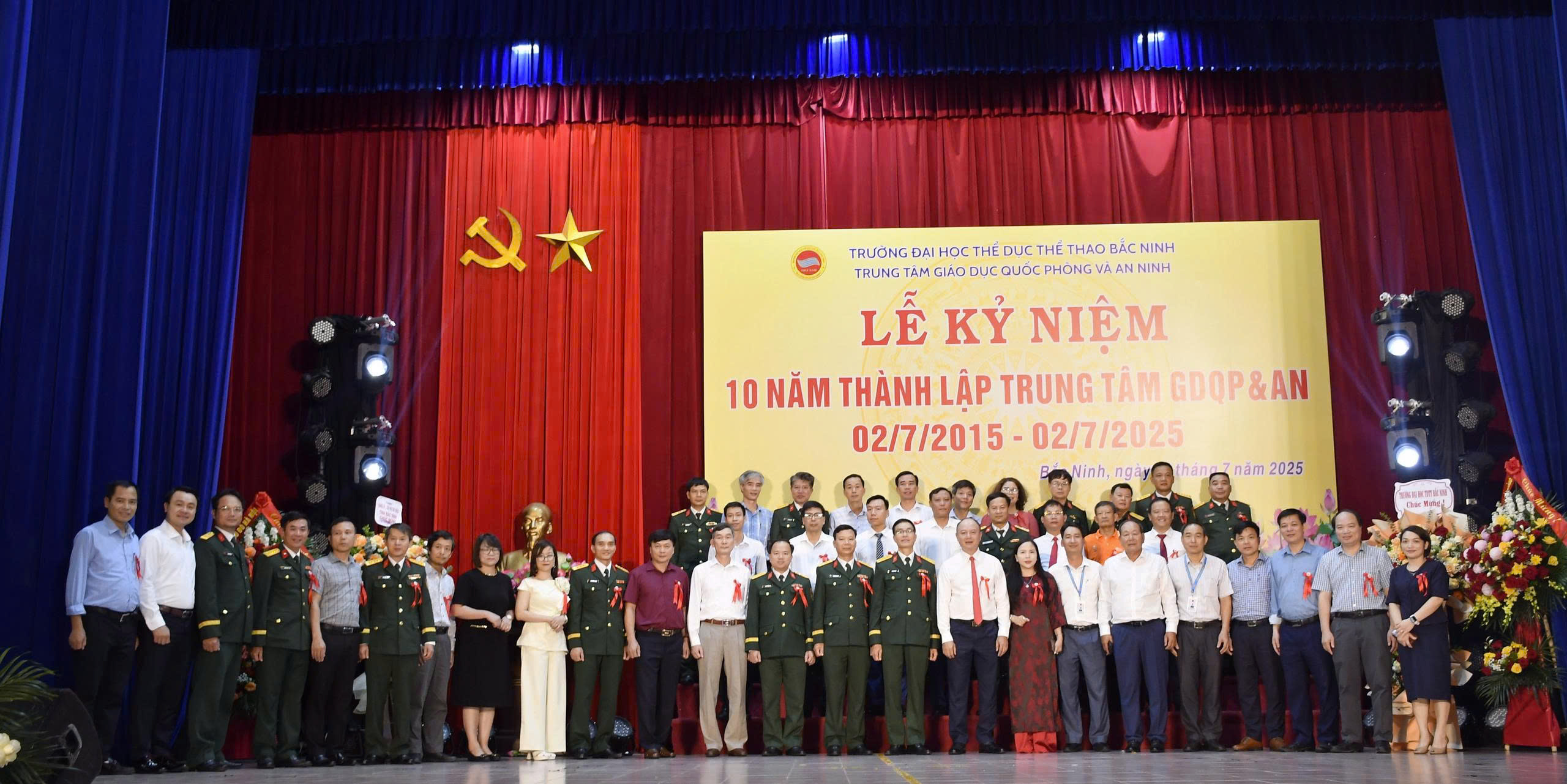Nhà trường long trọng tổ chức lễ kỷ niệm 10 năm thành lập Trung tâm GDQP&AN