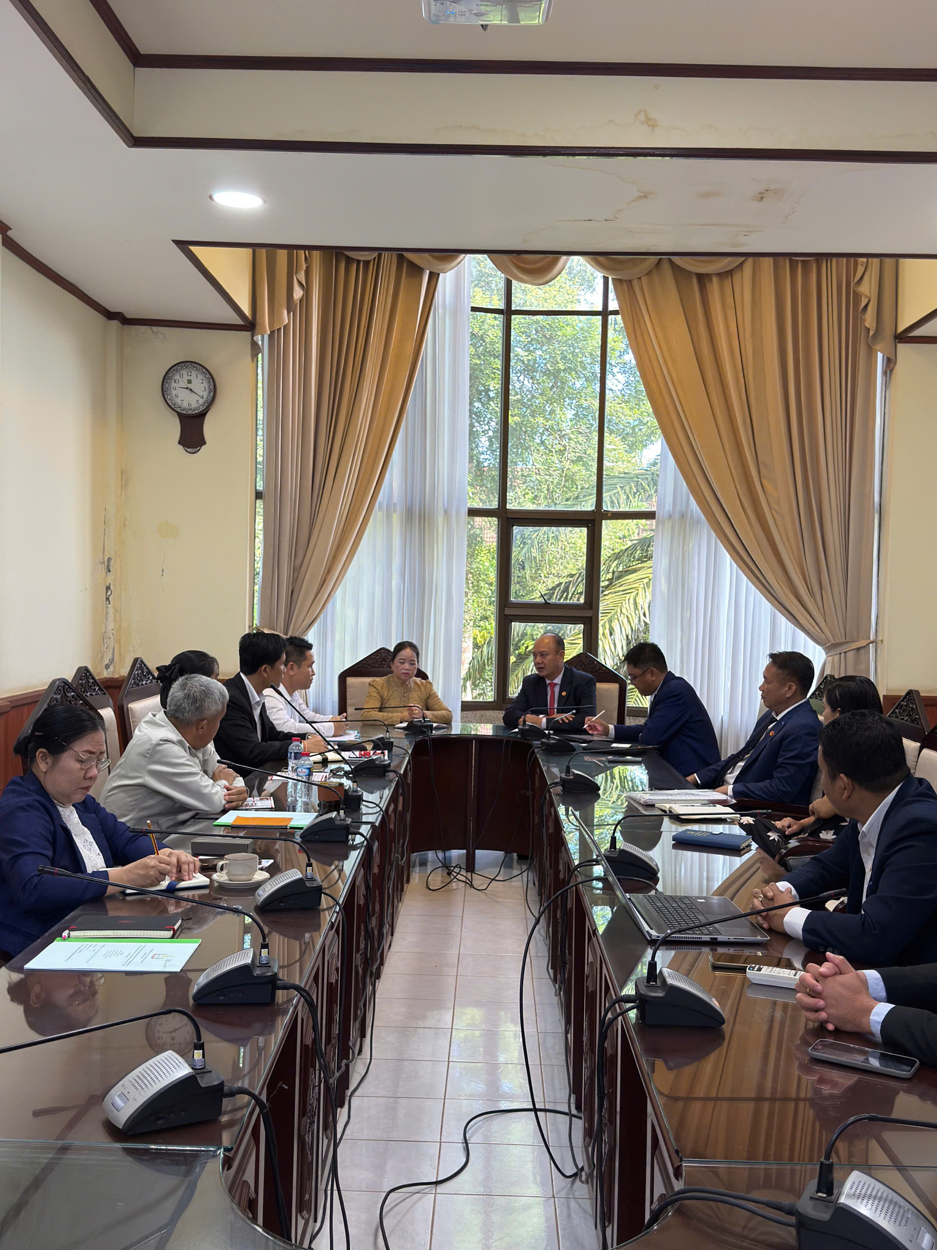 Đoàn công tác Trường Đại học TDTT Bắc Ninh thăm và làm việc tại Cộng Hòa Dân Chủ Nhân Dân Lào: Mở rộng hợp tác quốc tế trong đào tạo và nghiên cứu khoa học