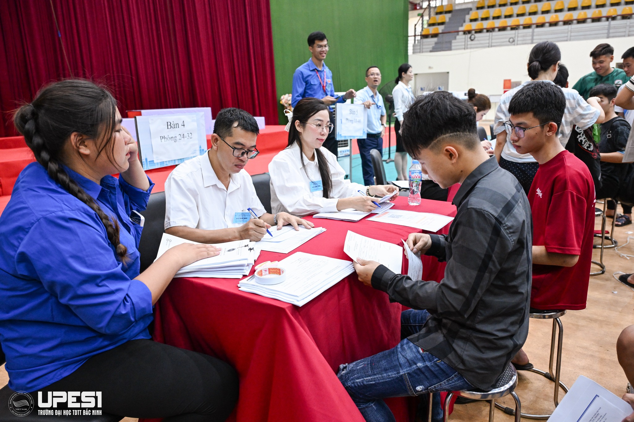 Trường Đại học TDTT Bắc Ninh tổ chức thành công công tác đón tiếp thí sinh tuyển sinh đại học đợt 1 năm 2026