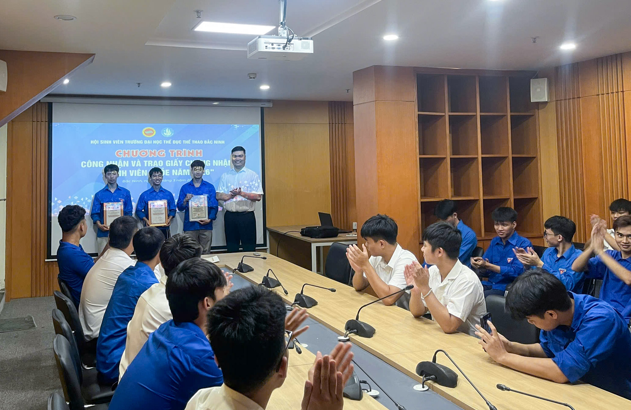 Hội Sinh viên Trường Đại học Thể dục Thể thao Bắc Ninh tổ chức Chương trình công nhận và trao Giấy chứng nhận “Sinh viên khỏe” năm 2026