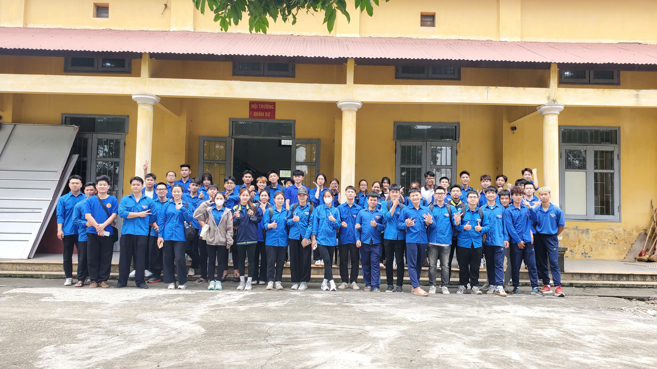 RA QUÂN HƯỞNG ỨNG “NGÀY CHỦ NHẬT XANH” LẦN THỨ II NĂM 2026