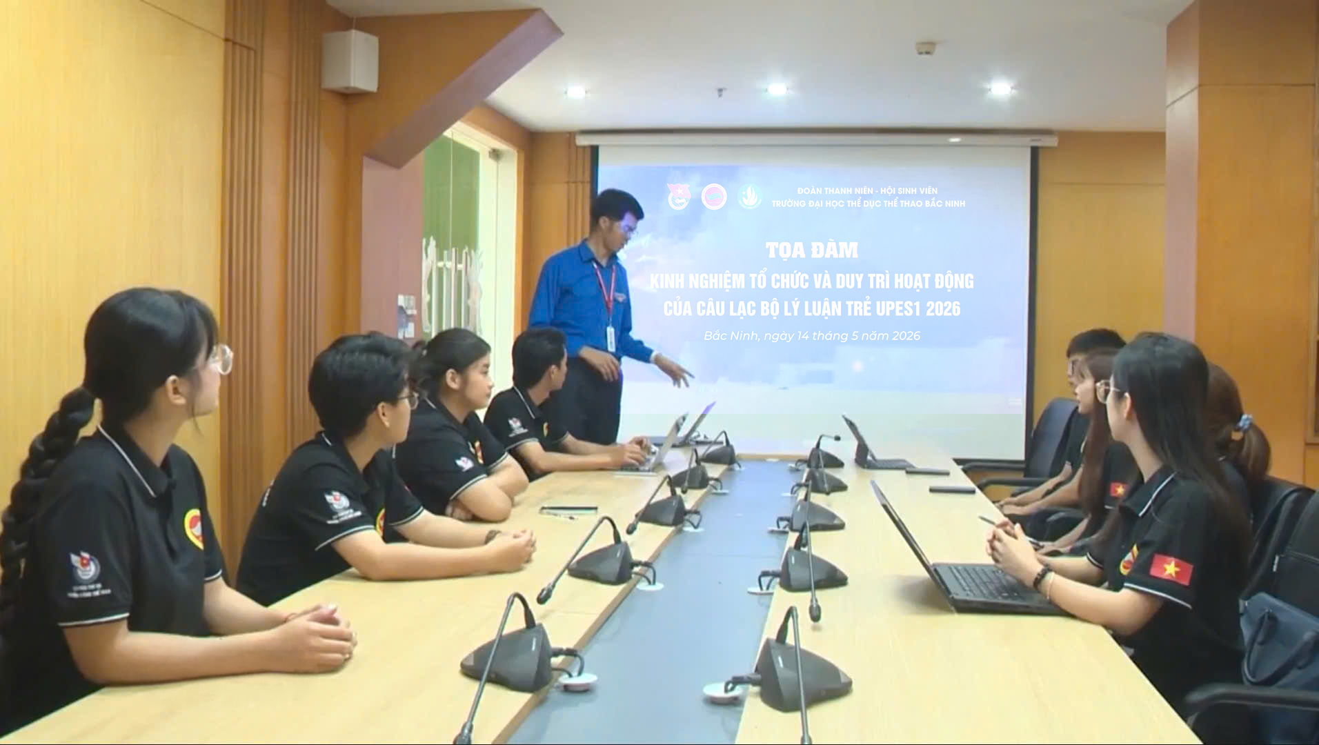 Duy trì hoạt động của Câu lạc bộ Lý luận trẻ góp phần bảo vệ nền tảng tư tưởng của Đảng, đấu tranh phản bác các quan điểm sai trái, thù địch trên không gian mạng